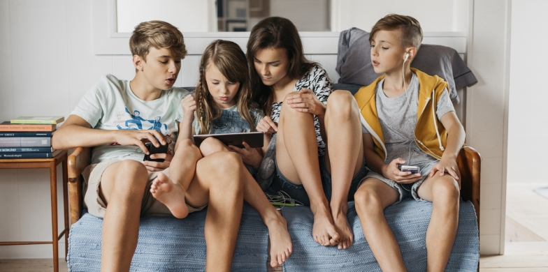 Video: Ģimenes budžets - kā par finanšu lietām runāt ar bērnu?